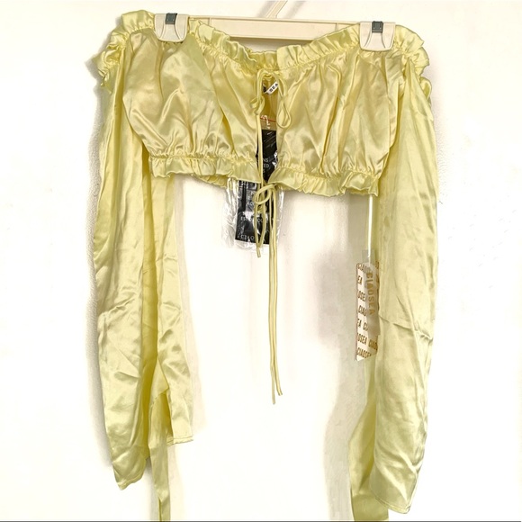Ciao Sea Silk Pale Yellow Off the Shoulder Crop Top with Flared Sleeves Shiny - Picture 9 of 9